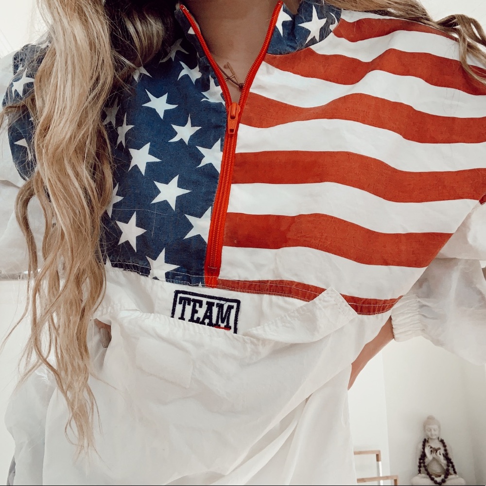 VINTAGE USA WINDBREAKER!